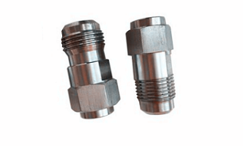 1541663806519351.png 美制螺紋卡套接頭的組成